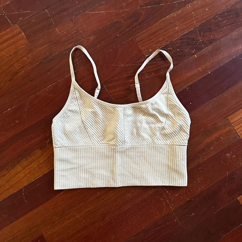 PINK Victoria's Secret Cream Sports Bra (Small)